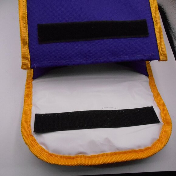 PURPLE AND YELLOW LAKERS LUNCH BAG - Picture 7 of 9